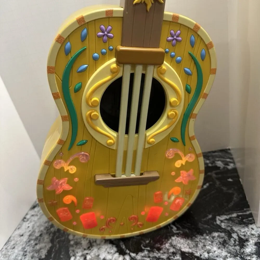 Disney Store Interactive Musical light up Guitar Rapunzel Tangled, TESTED, WORKS